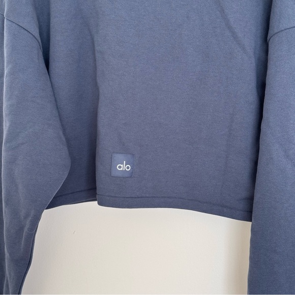 ALO Yoga Cropped Serenity Coverup in Bluestone Size L - Picture 13 of 14